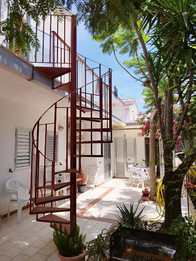 Garden Hotel Villaggio Azzurro Ngoại thất bức ảnh